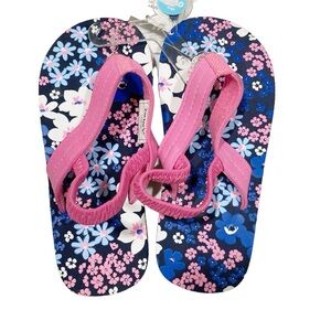 NWT OshKosh flip flops